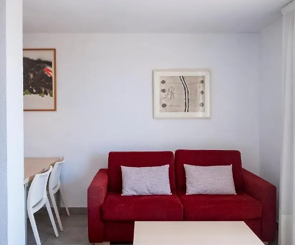 Apartment Cye *