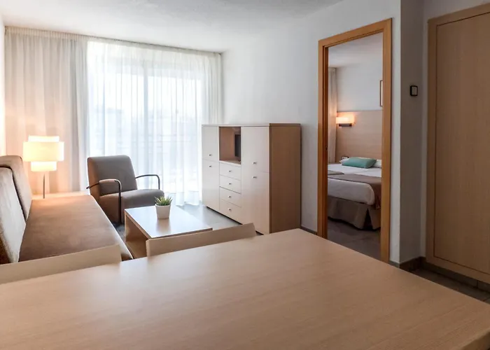 Cye Apartment