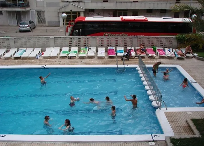 Cye Apartment
