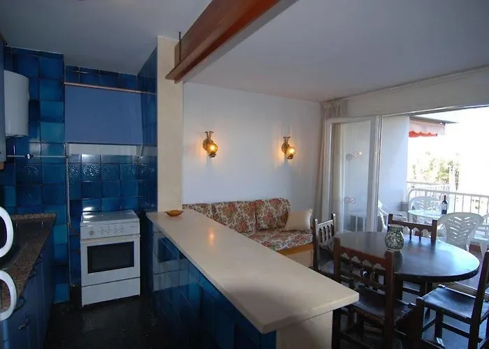 Cye Apartment *